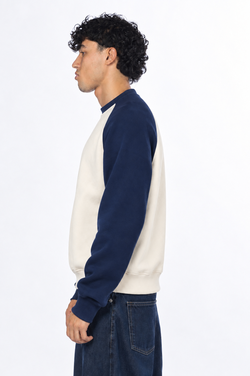 Boxy Fit Raglan Crewneck - Navy / Cream