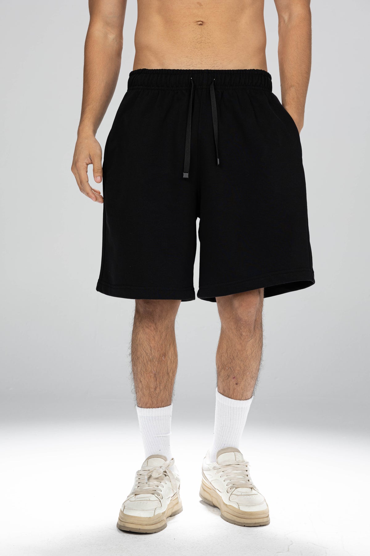 Essentials Shorts - BLACK
