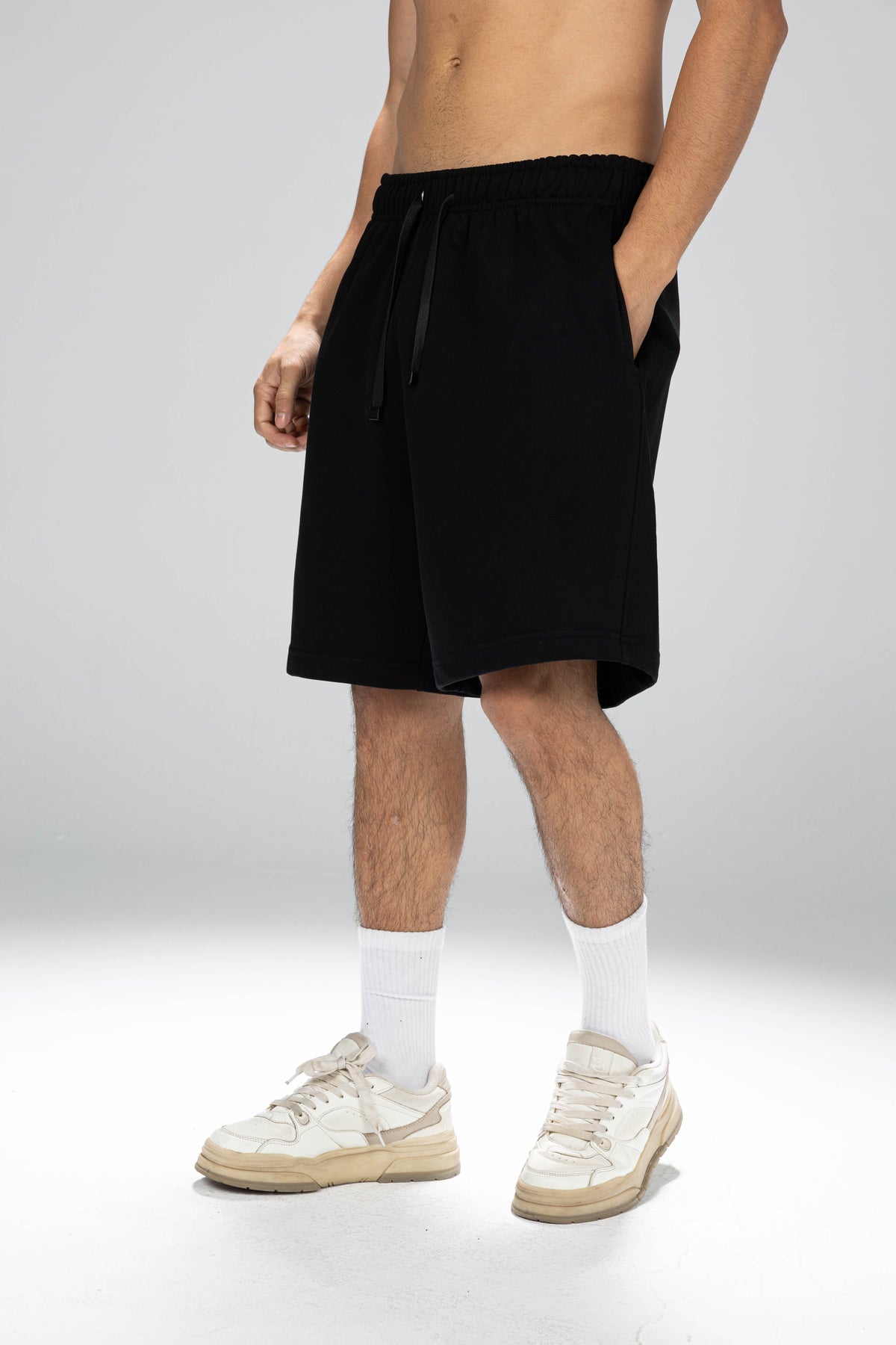 Essentials Shorts - BLACK