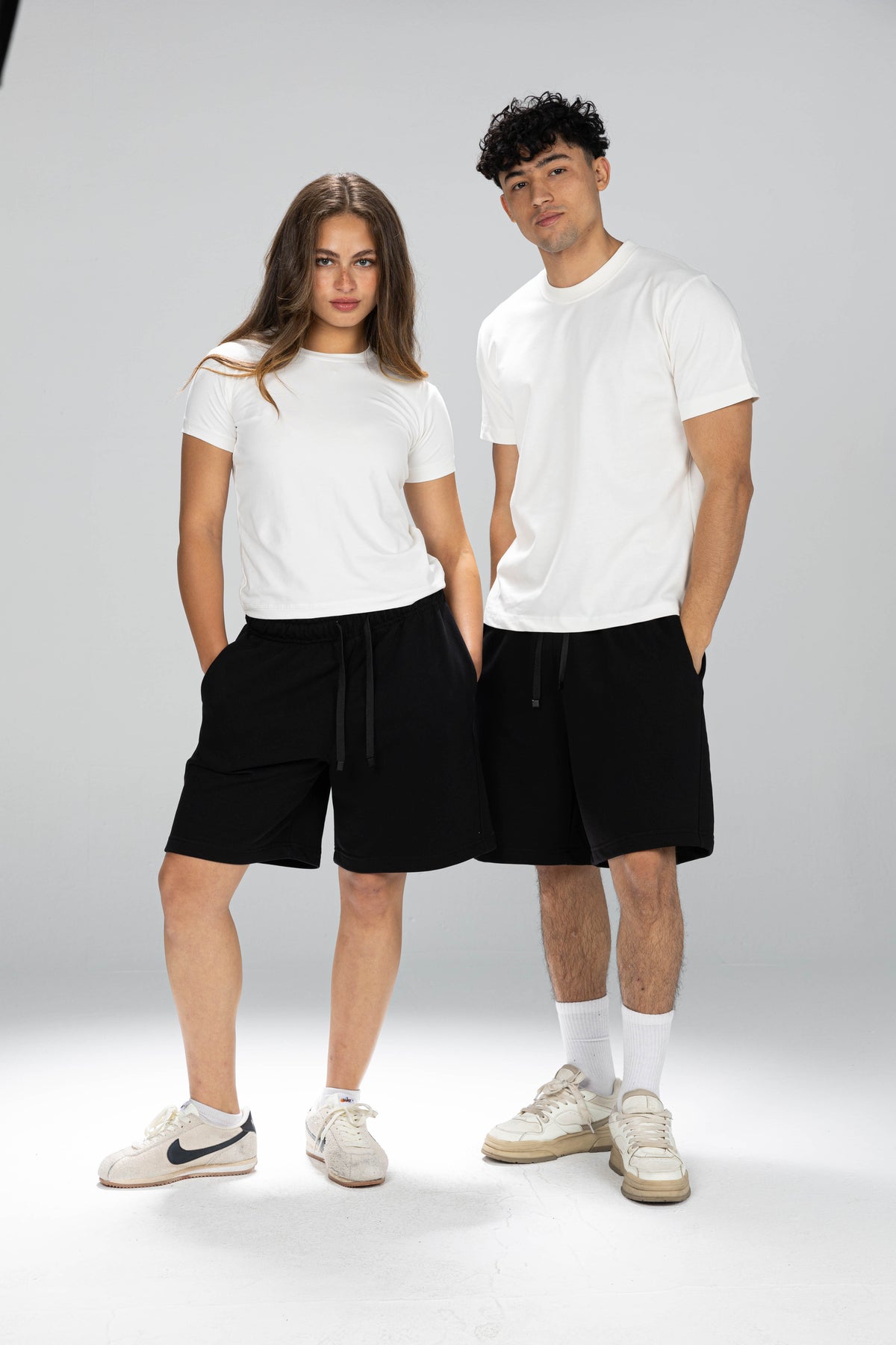 Essentials Shorts - BLACK